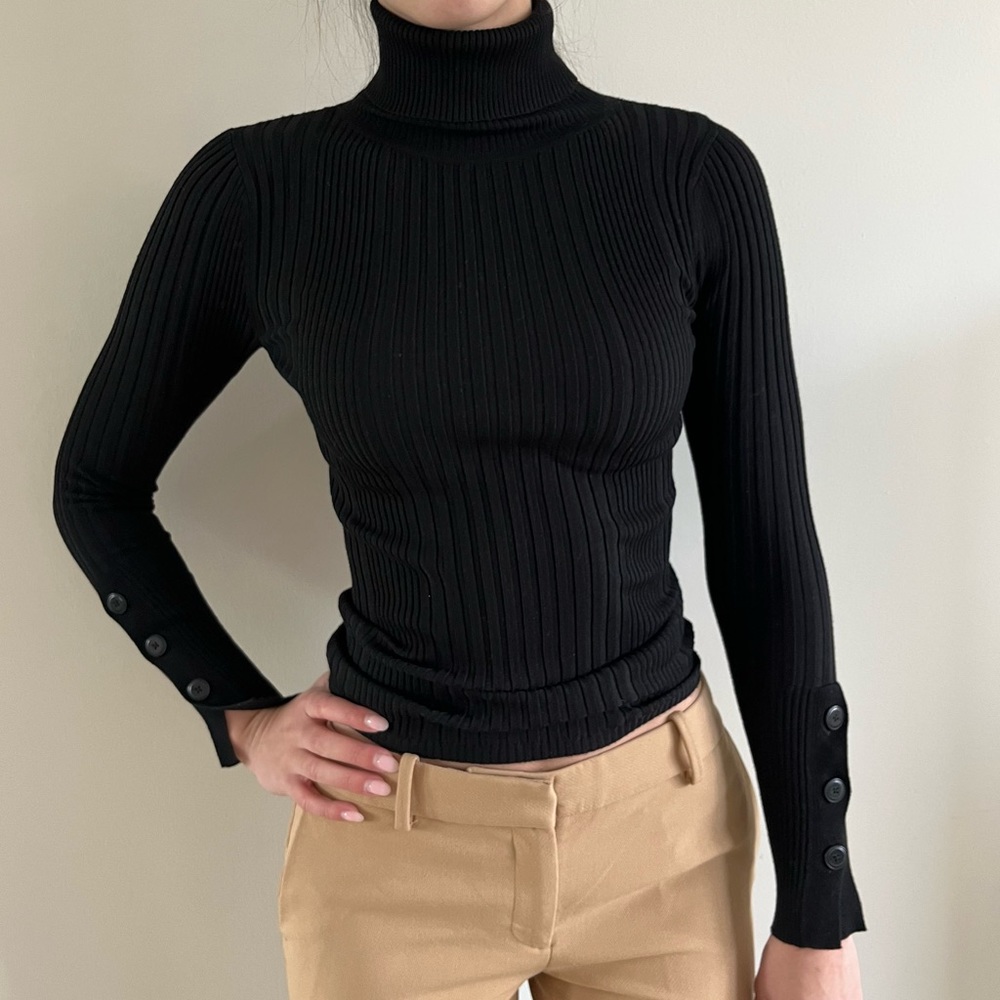 ANTHROPOLOGIE Black Turtleneck